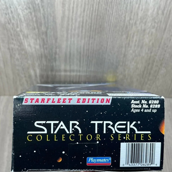 Star Trek Collector Series Captain Jean-Luc Picard Starfleet Edition - Playmates - Picture 8 of 11